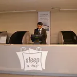 Sleep \'N Shop At The Dubai Mall